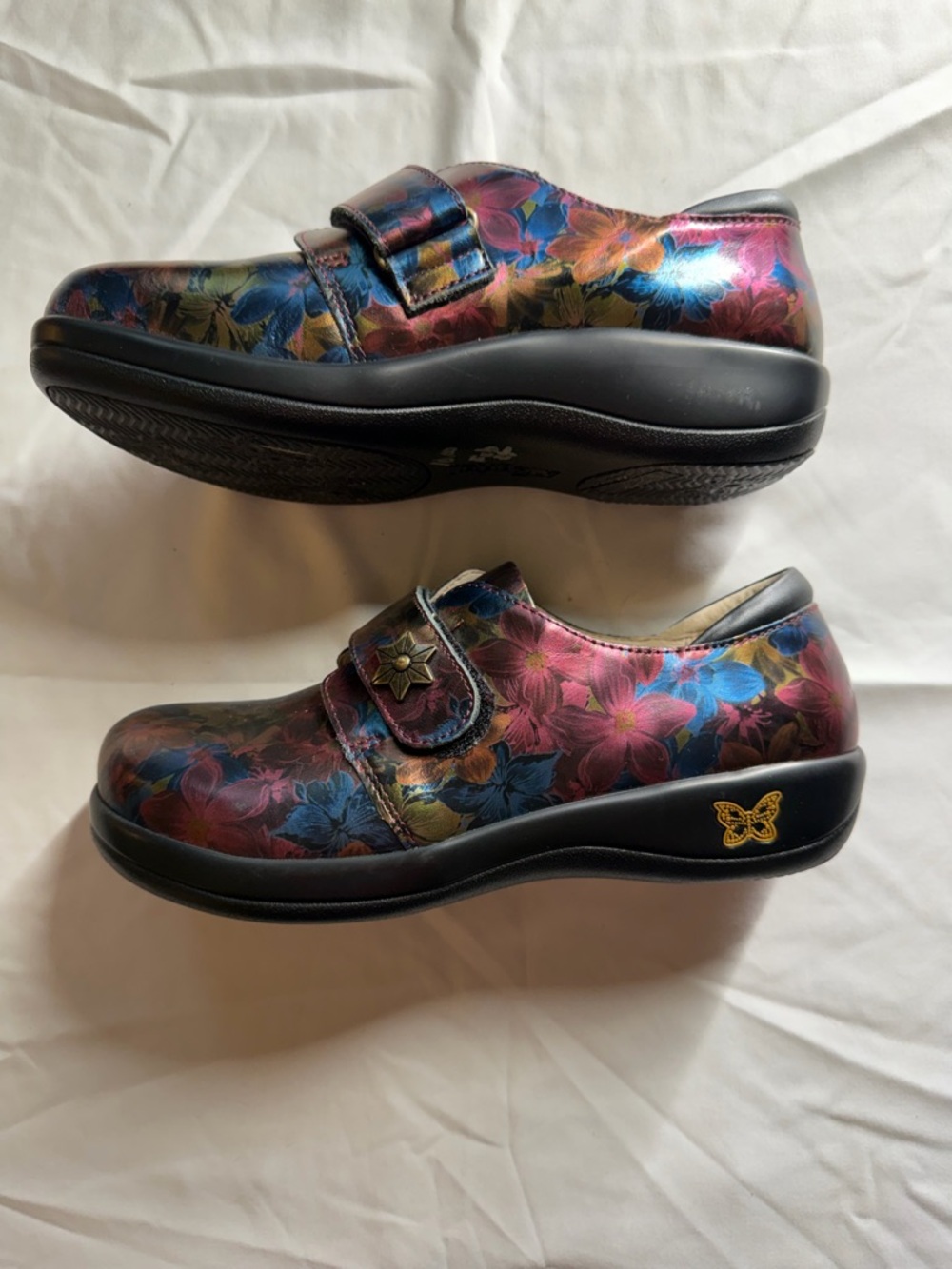 Alegria Women’s Clogs size 39/ women’s 8.5 US